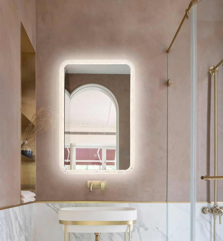 Lustro podświetlane LED dekoracyjne 64x98 cm prostokątne w ozdobnej ramie H-1404