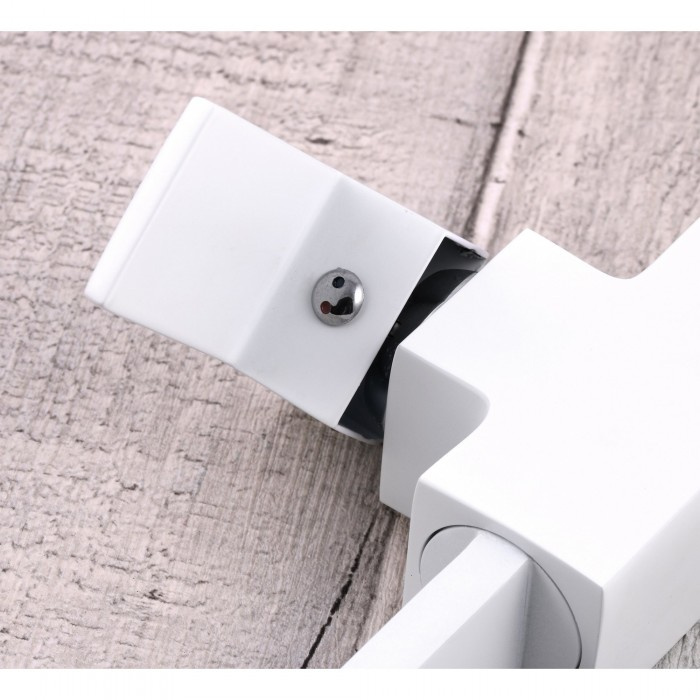 Bateria kuchenna wysoka biała matowa obrotowa