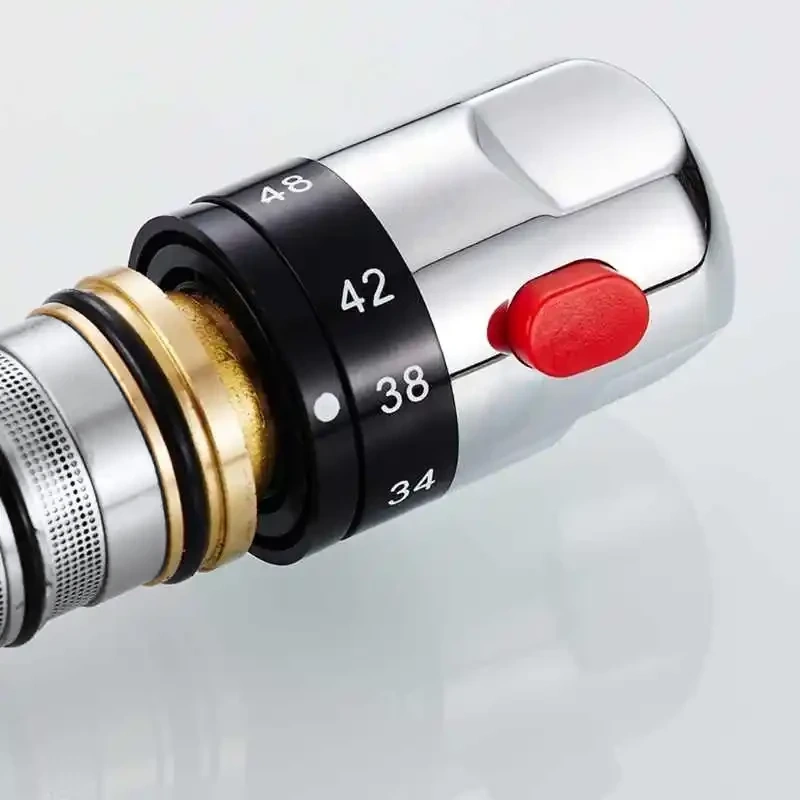 Głowica termostatyczna do baterii z pokrętłem