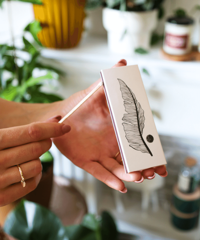 Zapałki dekoracyjne w kartoniku