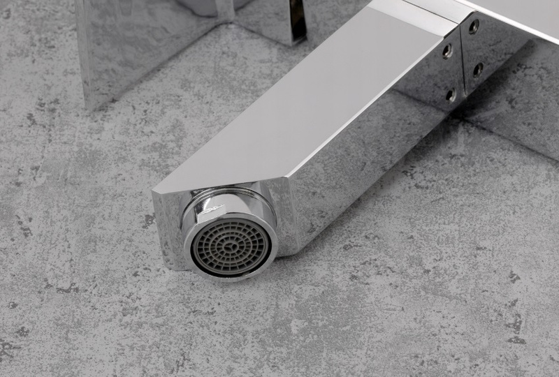 Bateria umywalkowa wysoka CARO