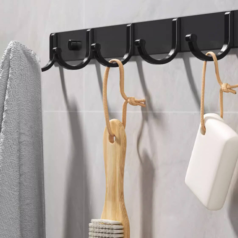 Wieszak na ubrania klucze ręczniki ścienny czarny 36 cm