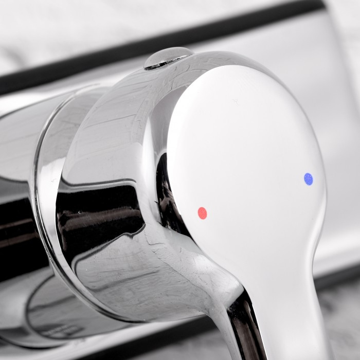 Bateria prysznicowa natryskowa czarna