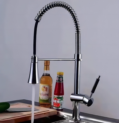 Bateria kuchenna wyciągana wylewką LUKA chrom