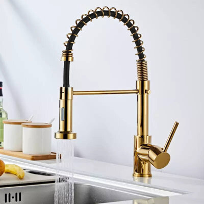 Bateria kuchenna z wyciąganą wylewką King Gold złota