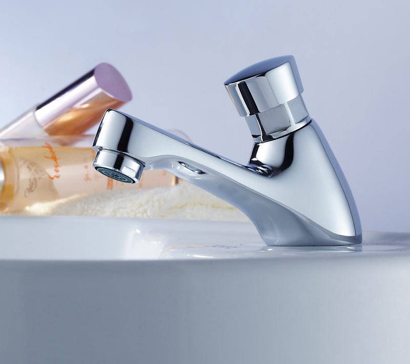 Bateria umywalkowa czasowa do wody mieszanej chrom