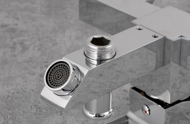 Bateria wannowa kwadratowa ścienna mosiądz zestaw