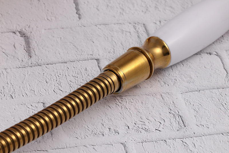 Zestaw złota bateria wannowa z deszczownicą AMBRO