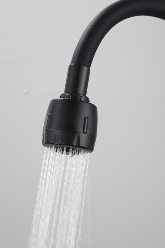 Bateria kuchenna czarna matowa ARCO – kran kuchenny z elastyczną wylewką, obrotowa 360°, 2 strumienie, perlator ECO