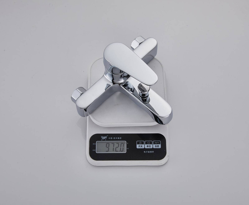 Bateria wannowa FOCUS + zestaw natryskowy