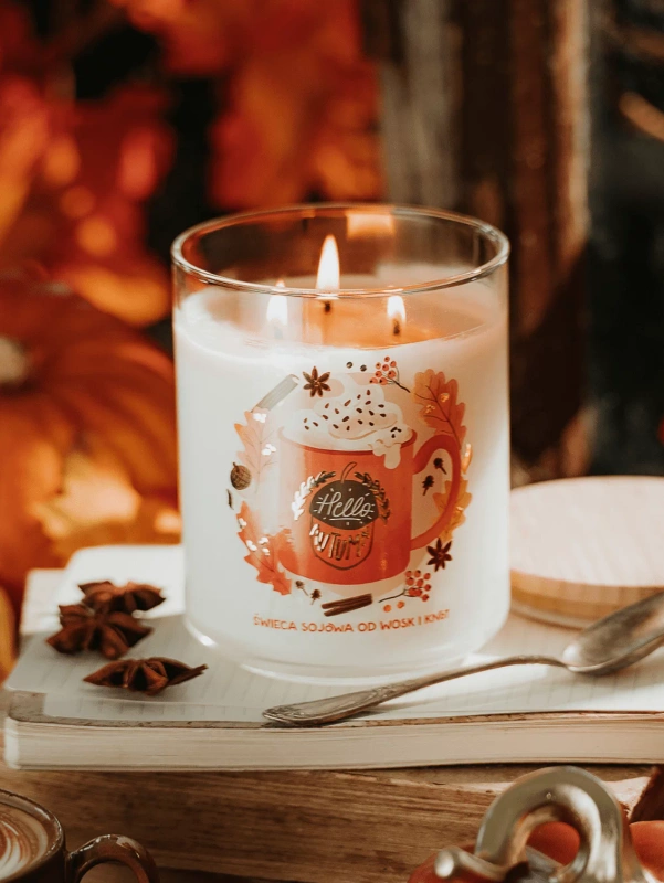 Świeca sojowa zapachowa HELLO AUTUMN 600ml