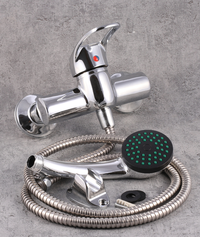 Bateria natryskowa ścienna XGY