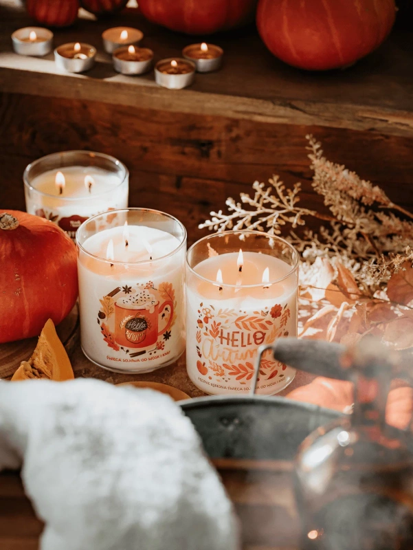 Świeca sojowa zapachowa HELLO AUTUMN 600ml