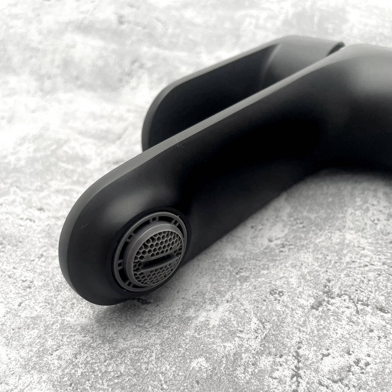 Bateria umywalkowa LIAM czarna