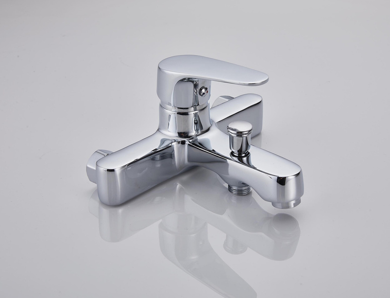 Bateria wannowa FOCUS + zestaw natryskowy