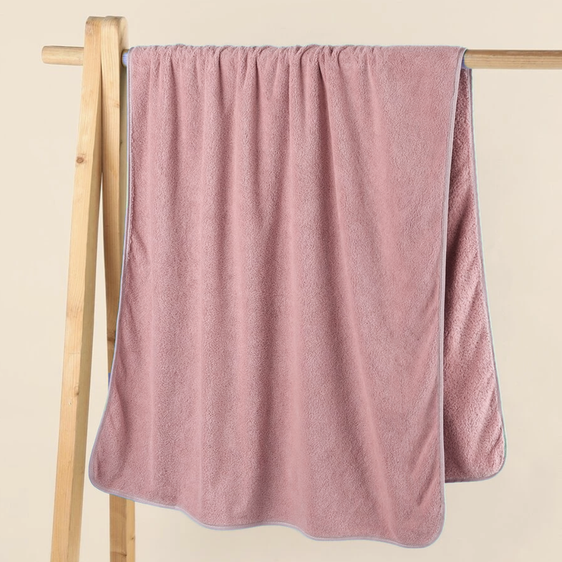 Ręcznik kąpielowy MIKRO brudny różowy z mikrofibry 50x100 szybkoschnący