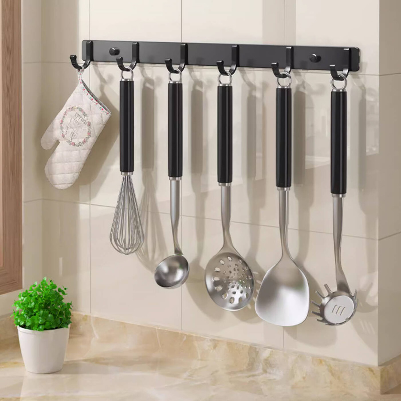 Wieszak na ubrania klucze ręczniki ścienny czarny 44 cm