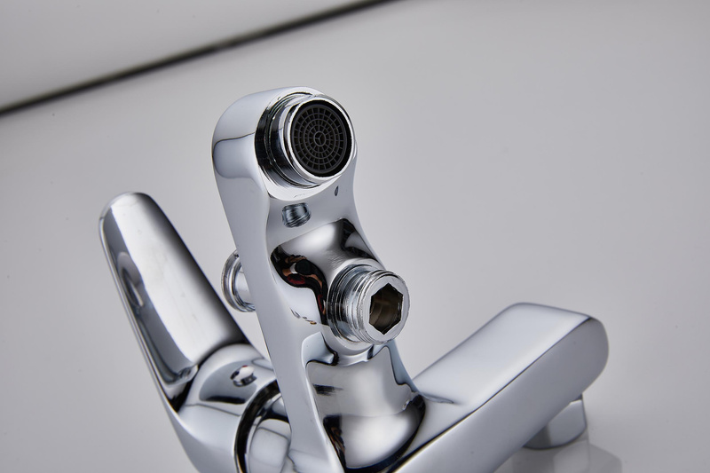 Bateria wannowa FOCUS + zestaw natryskowy