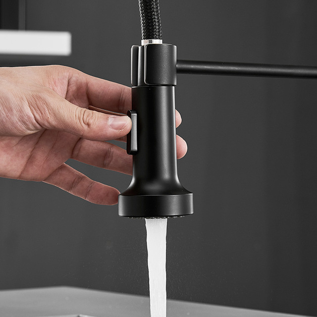 Bateria kuchenna czarna z wyciąganą wylewką KING