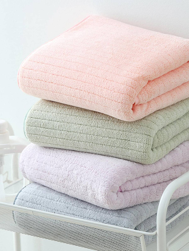 Ręcznik kąpielowy zielony w paski z mikrofibry 70x140 szybkoschnący