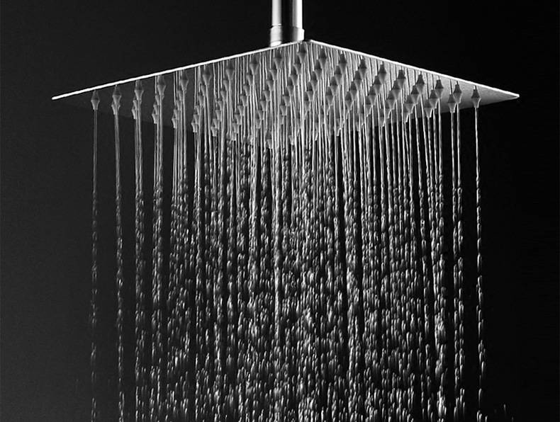 Deszczownica prysznicowa stalowa cienka 15cm