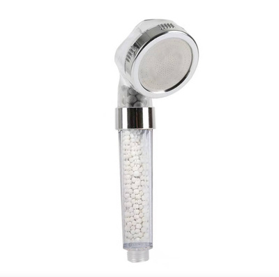 Słuchawka prysznicowa z kamieniami filtrującymi