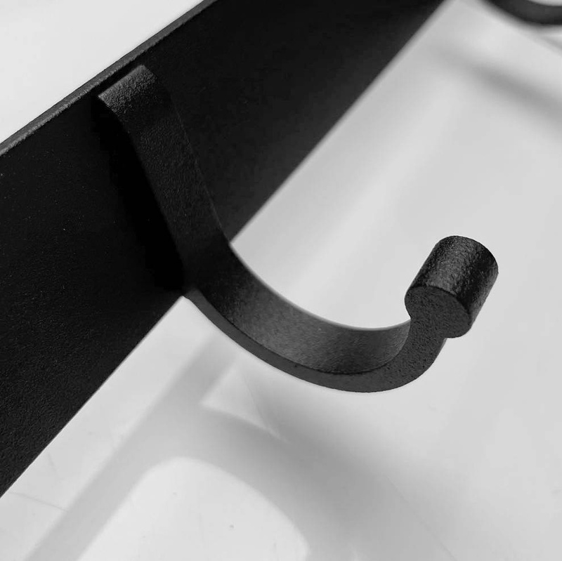 Wieszak łazienkowy ścienny na ręczniki czarny T58-6