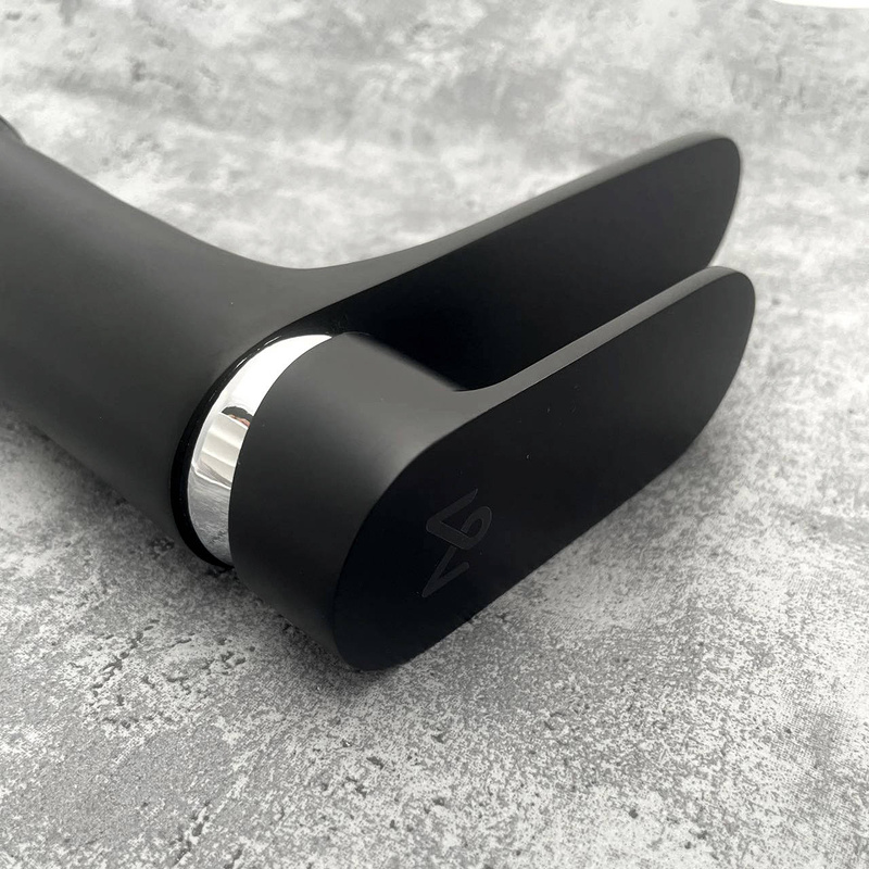 Bateria umywalkowa LIAM czarna