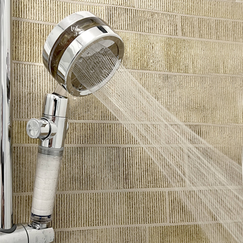 Słuchawka prysznicowa MAGIC EKO z turbiną wentylatorem