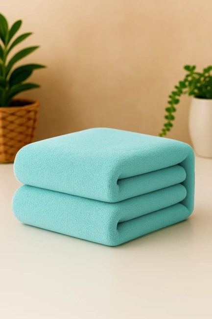 Ręcznik kąpielowy MIKRO miętowy z mikrofibry 50x100 szybkoschnący
